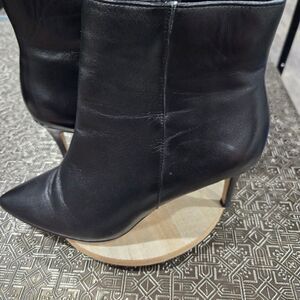 🐢 Halogen Haanita-Lea Black Leather Bootie Size 7M